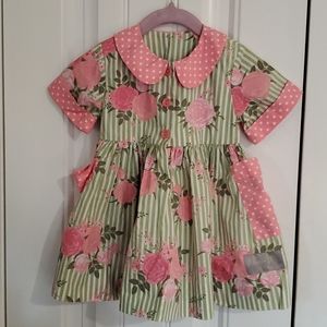 Gorgeous vintage looking dress